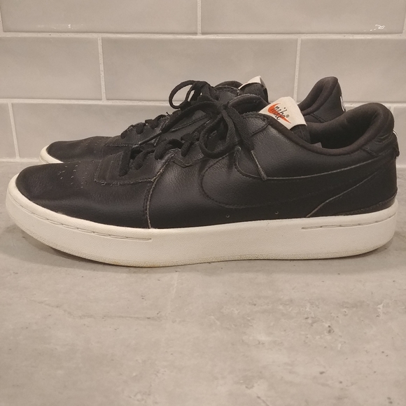 Nike Court Vision Women's 9.5 Black Sneakers.  CI0808-001 Low Cut Lace Up Shoes. - Picture 3 of 9